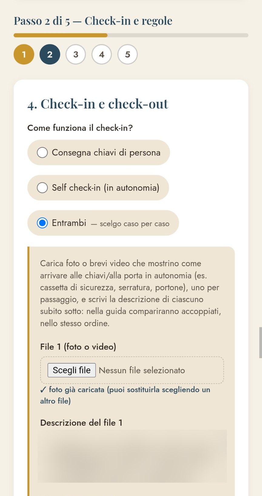 Passo 2 di 5, Check-in e check-out, con le descrizioni dei file oscurate